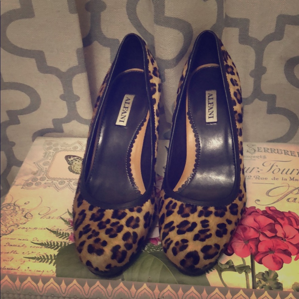 Alfani Leopard print heels